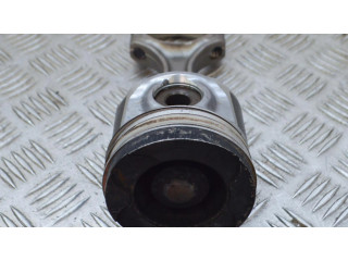 Píst 132010R011, 131010R060 Toyota RAV 4 (XA30) pro naftový motor 2.2