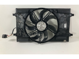 Вентилятор радиатора 5Q0121203DR Audi A3 S3 8V