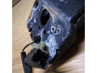 Zámek zadních dveří    Alfa Romeo 156 2004