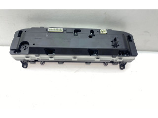 Přístrojová deska Toyota Prius+ (ZVW40) 2020 20200319093326