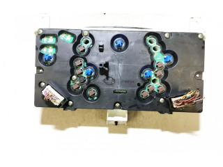 Přístrojová deska Nissan Almera Tino 2001