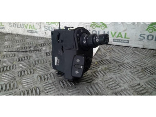 Ручка стеклоочистителей 8201590631   Renault Clio III