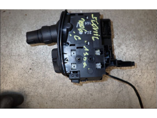 Ручка стеклоочистителей 7701069597   Renault Scenic II -  Grand scenic II