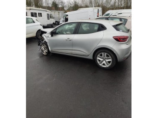 Генератор 231003676R Renault Clio V