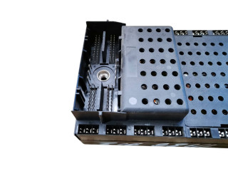 Блок предохранителей 08679899, 08696098 Volvo S60