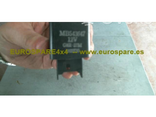 Блок предохранителей MB843647 Mitsubishi Montero