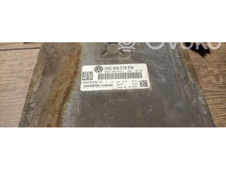 Блок управления двигателя 03g906018em   Volkswagen PASSAT B7