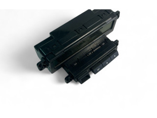 Дисплей    957101H700   KIA Ceed