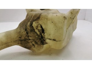 Бачок оконной жидкости