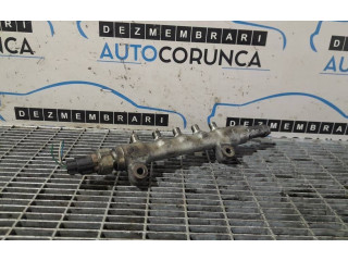 Топливная рампа    Subaru Forester SH   для двигателя EE20