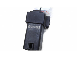 Реле насоса горючего