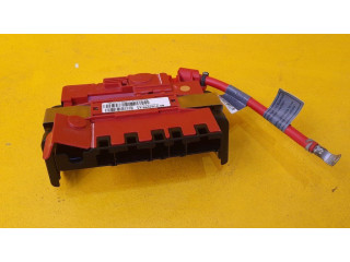 Плюсовый провод (аккумулятора)