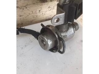 Топливная рампа 078133681   Audi A6 S6 C5 4B  