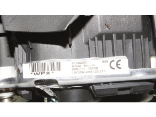 Подушка безопасности водителя TG13A02001 Subaru Outback (BS)