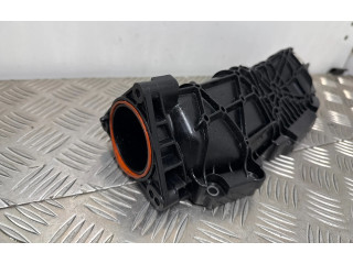 Всасывающий коллектор 06M133267P Audi Q5 SQ5