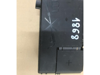 Блок предохранителей     Opel Meriva B    