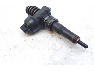 Форсунка 038130073AG Skoda Octavia Mk2 (1Z)