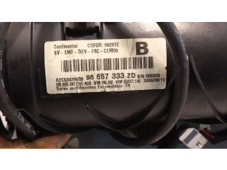 Экран/ дисплей / маленький экран Peugeot 3008 I