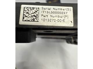 Pojistková skříňka T13L30000237, 101327200E Tela Model S 2015