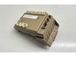 Блок предохранителей 82201FL403, 710931   Subaru XV II