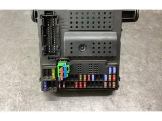 Блок предохранителей 30795114, 28073267   Volvo V70    