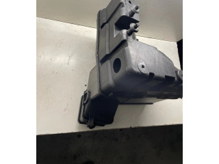 Pojistková skříňka Volkswagen Transporter - Caravelle T5 2005