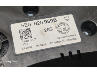 Панель приборов 5E0920959B, A2C94801201 Skoda Octavia Mk3 (5E)