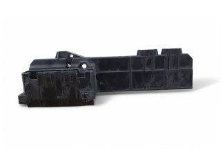 Блок предохранителей 6906618   BMW 5 E60 E61    