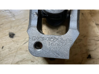 Крестовидная связь оси рулевого колеса