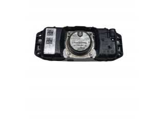 Подушка безопасности водителя    Skoda Octavia Mk4