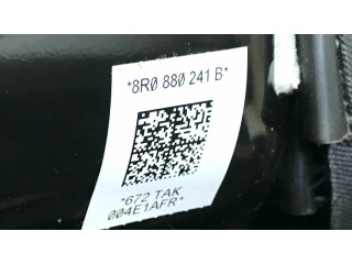 Переднее сиденье водителя