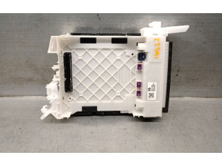 Pojistková skříňka Řídící jednotka BSM 8273052R90 Toyota Yaris 2024