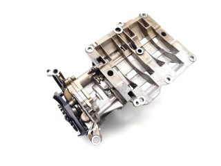 Масляный насос N47D20C 7810823, 140206 BMW 1 F20 F21