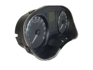 Geschwindigkeitsmesser Cockpit 5J0920811D Skoda Fabia Mk2 (5J)