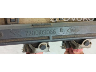 Топливная рампа 7700109066 Renault Clio II