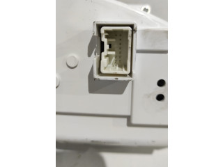 Панель приборов    Volvo V70       