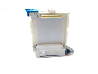 Блок предохранителей 8273053J31 Lexus RC