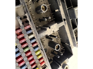 Блок предохранителей 3511A11B Jeep Grand Cherokee (WJ)