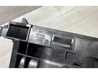 Блок предохранителей 5Q1941395   Skoda Octavia Mk3 (5E)    