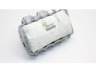 Подушка безопасности для колен 7030A800XA Mitsubishi L200