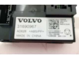Блок управления климат-контролем 31690967 Volvo XC40