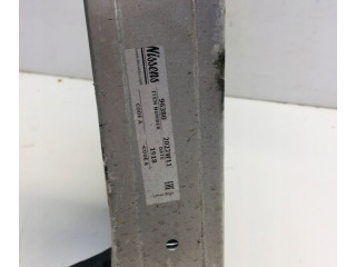 Интеркулер     Citroen C4 II Picasso 