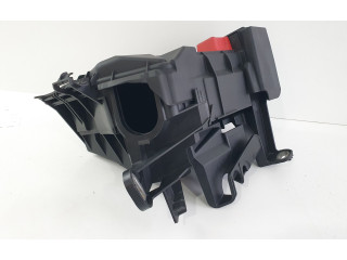 Блок предохранителей A2465400182, A2465400024 Mercedes-Benz A W176