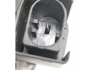 Генератор 30644799, 114013164 Volvo V40