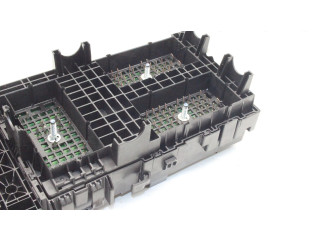 Блок предохранителей 68235117AC Jeep Cherokee