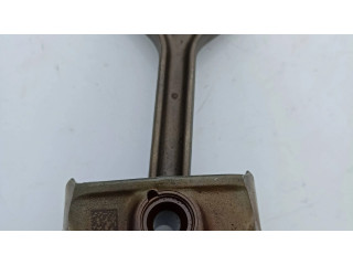 Píst 851118 BMW 5 E60 E61 pro benzínový motor 2.5 N53b25