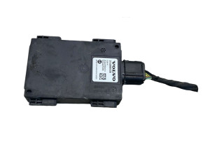 Датчик слепых зон 31499939 Volvo XC90