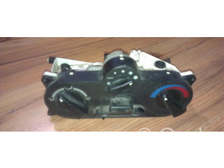 Блок управления климат-контролем 9041704687, mb947678 Mitsubishi Carisma