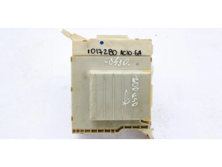 Pojistková skříňka 8273030301 Lexus GS 300 350 430 450H 2007