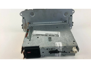 Радио/ проигрыватель CD/DVD / навигация